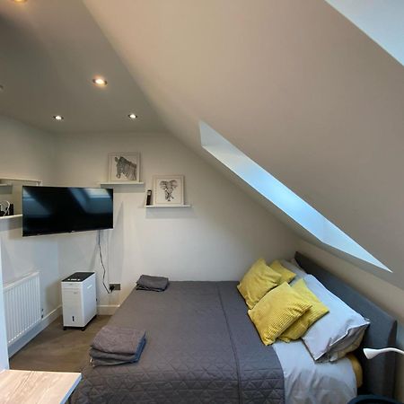 Quiet North London - 2 X Double Bedrooms - Close To Station And 20Mins Central London Totteridge Екстер'єр фото