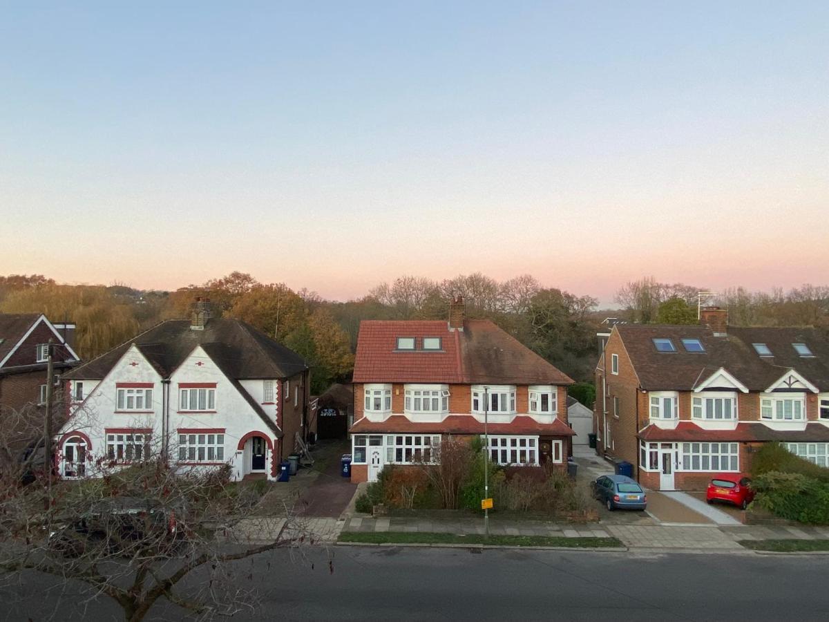 Quiet North London - 2 X Double Bedrooms - Close To Station And 20Mins Central London Totteridge Екстер'єр фото